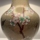 Lampe chinoise en email cloisonné décor de fleur et d'oiseau