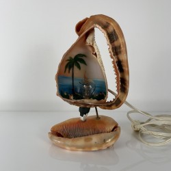 Lampe  coquillage vintage kitsch décor peint A RESTAURER
