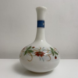 Vase ancien en opaline décor floral peint DLG Baccarat epoque 19e
