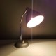 Petite lampe de bureau Grise peinture martelée Style 50s