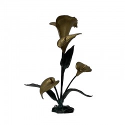 Lampe en bronze patiné décor de fleurs d'arum