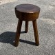 Tabouret en bois rustique brutaliste