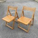 Paire de chaises pliantes en bois vintage