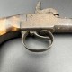 Pistolet ancien a coffre poudre noire dans l’état XIXe 19e