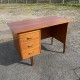 Bureau vintage en bois plaqué style scandinave