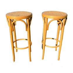 Paire de tabourets de bar en bois courbé  et cannage style Thonet