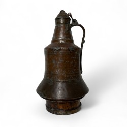 Grand pot a eau en cuivre ancien Islamic copper pitcher