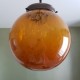 Suspension avec globe orange moucheté vintage