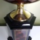 Imposant pied de lampe boule noir doré faux bois style Jansen Barbier vintage