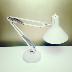 Rare Lampe d'architecte sur socle Marque Luxo Design Arne Jacobsen