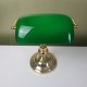 Lampe style banquier en laiton et opaline verte