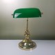 Lampe style banquier en laiton et opaline verte