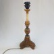 PIed de lampe style porte cierge en bois doré polychrome