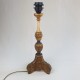 PIed de lampe style porte cierge en bois doré polychrome