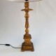 Grand pied de lampe style porte cierge en bois doré