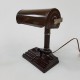 Lampe de bureau style banquier en bakelite marron Altas Appliance Brooklin