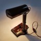 Lampe de bureau style banquier en bakelite marron Altas Appliance Brooklin