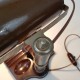 Lampe de bureau style banquier en bakelite marron Altas Appliance Brooklin