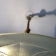 Suspension vasque en verre pressé style Art Déco décor de feuille