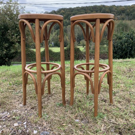 Paire de tabourets de bar en bois courbé style Thonet