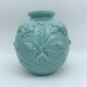 Vase boule Art Deco opaline milk glass vert décor floral